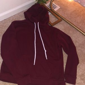 Maroon sweat shirt